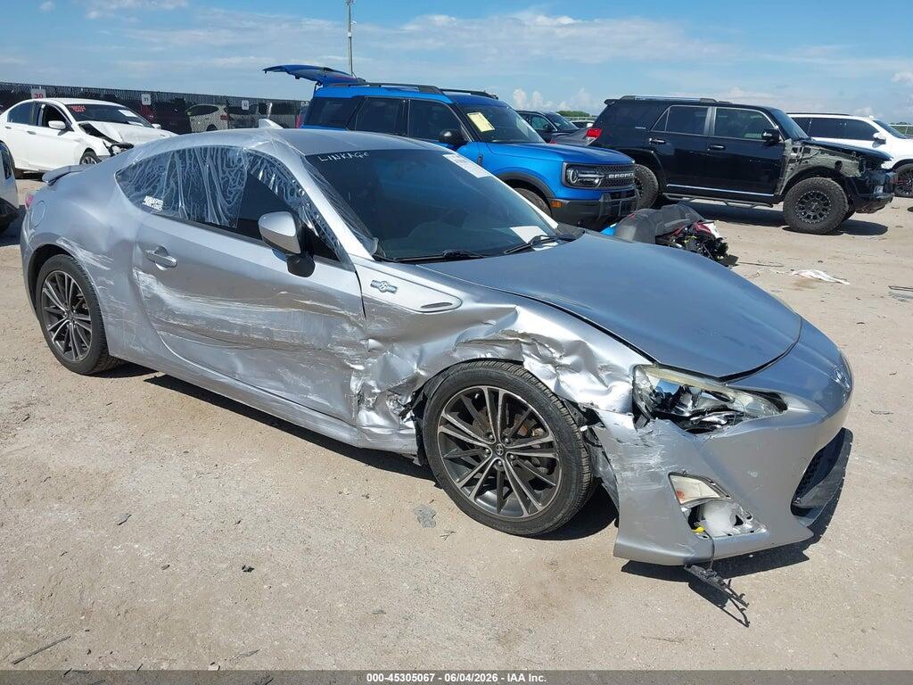 JF1ZNAA13F9702457 2015 SCION FR-S photo no. 1