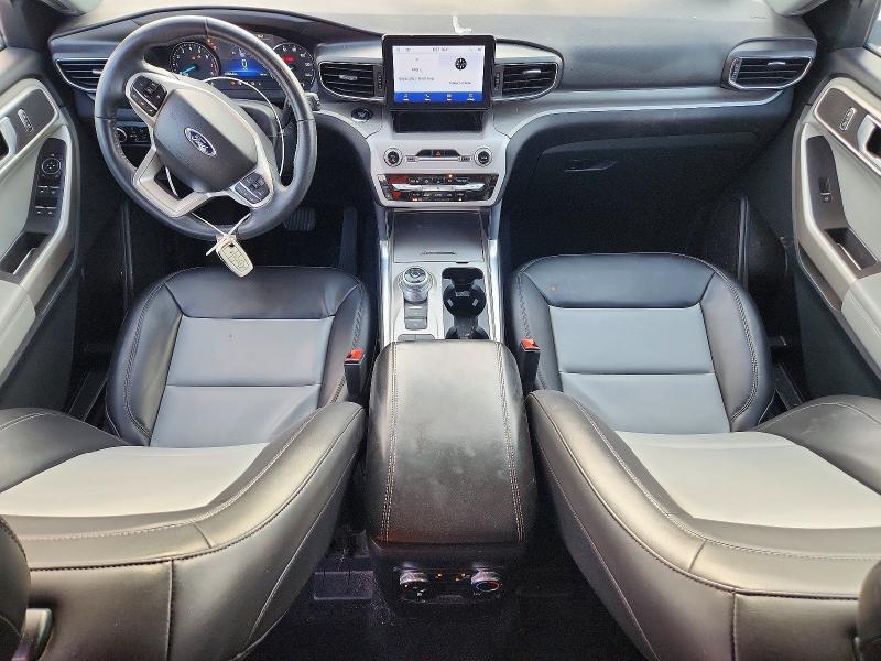 2023 FORD EXPLORER XLT — Фото 8 из 14