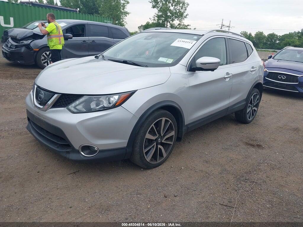 JN1BJ1CR2HW112624 2017 NISSAN ROGUE SPORT photo no. 2