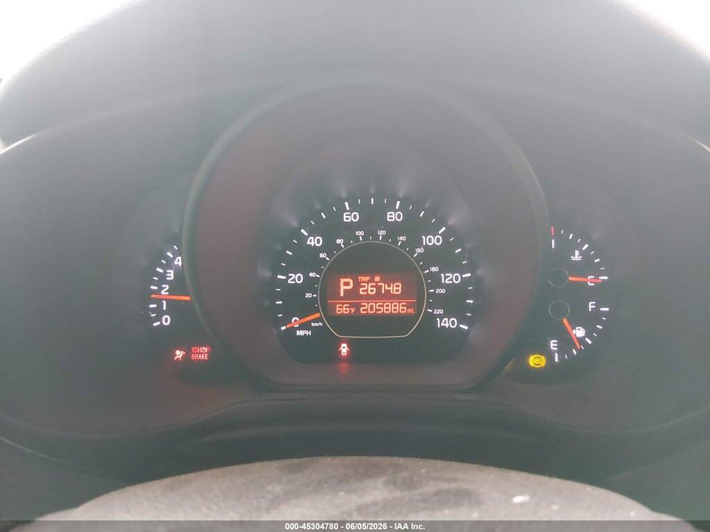 KNDJP3A53G7302525 2016 KIA SOUL photo no. 7