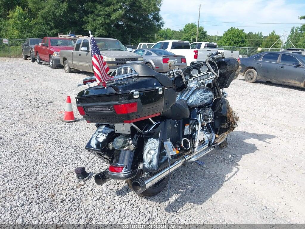 1HD1FCM17DB641596 2013 HARLEY-DAVIDSON FLHTCU photo no. 4