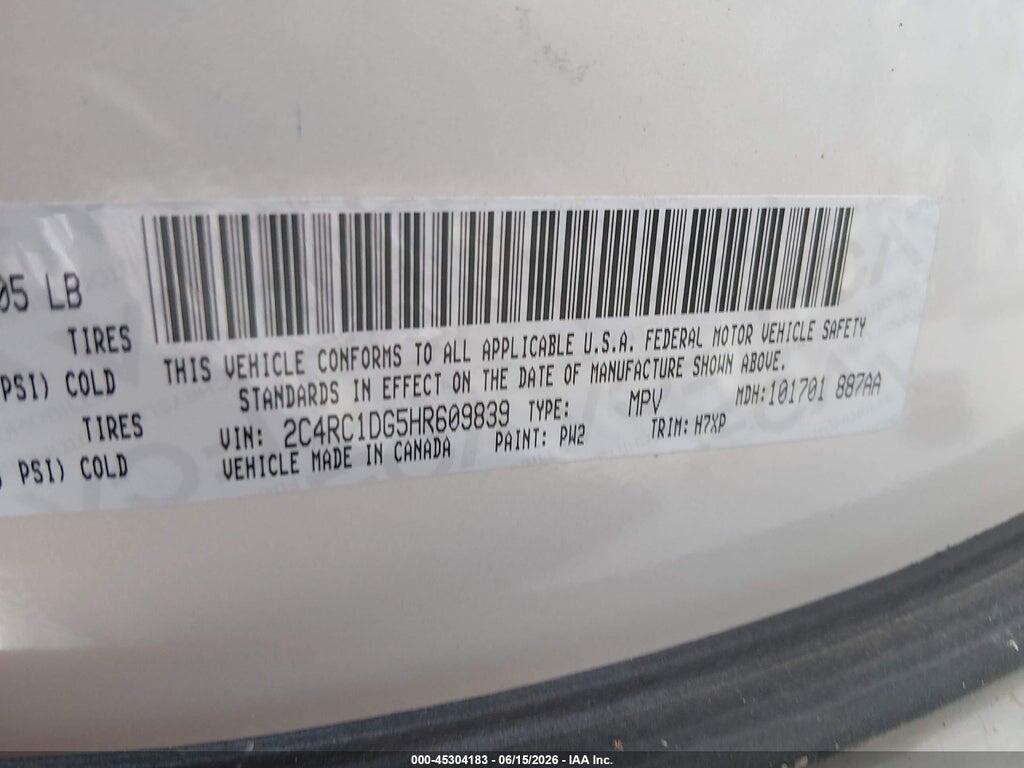 2C4RC1DG5HR609839 2017 CHRYSLER PACIFICA photo no. 9