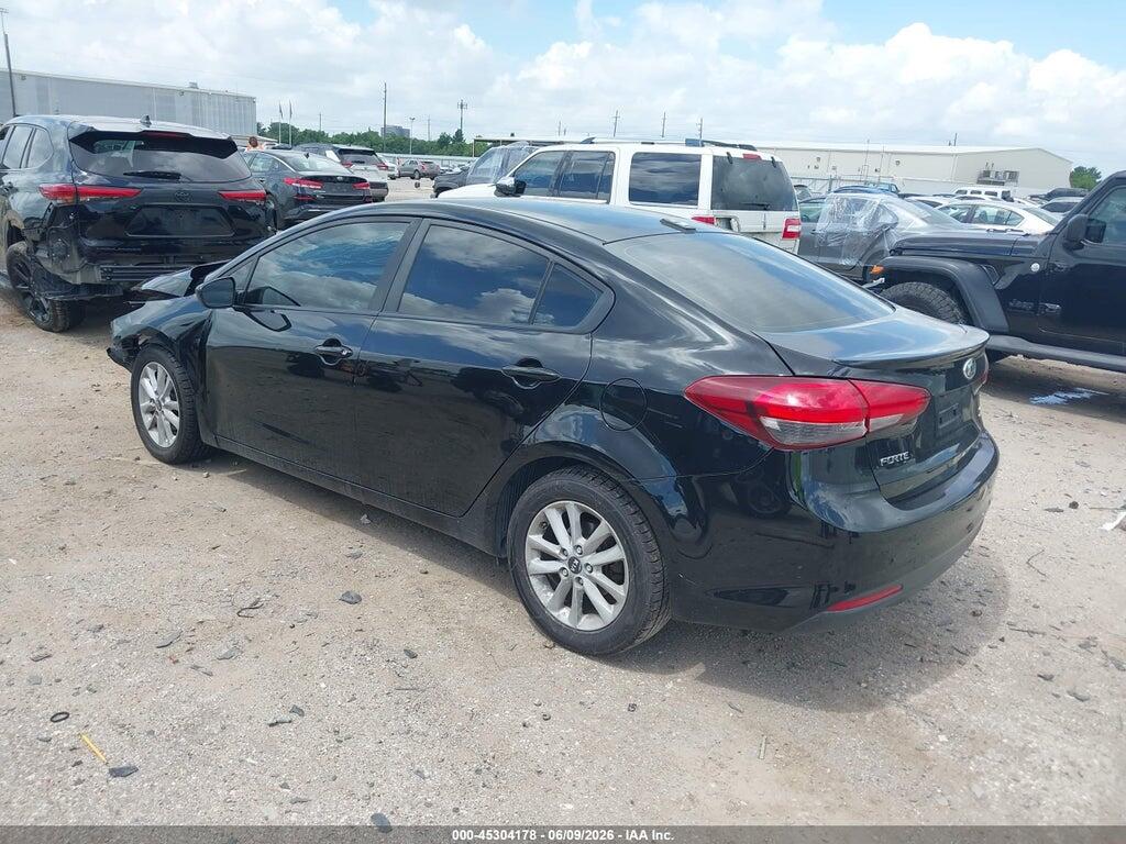 3KPFL4A71HE085888 2017 KIA FORTE photo no. 3