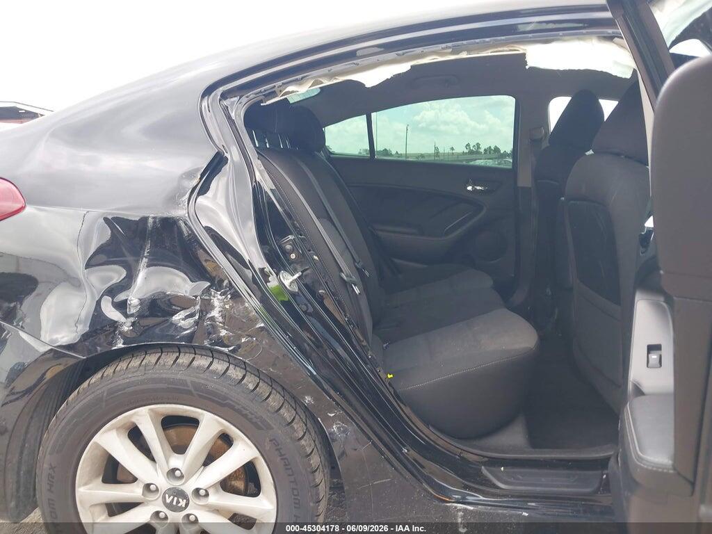 3KPFL4A71HE085888 2017 KIA FORTE photo no. 8