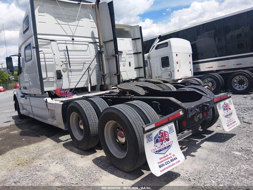 4V4NC9TK2HN980719 2017 VOLVO VNL photo no. 3