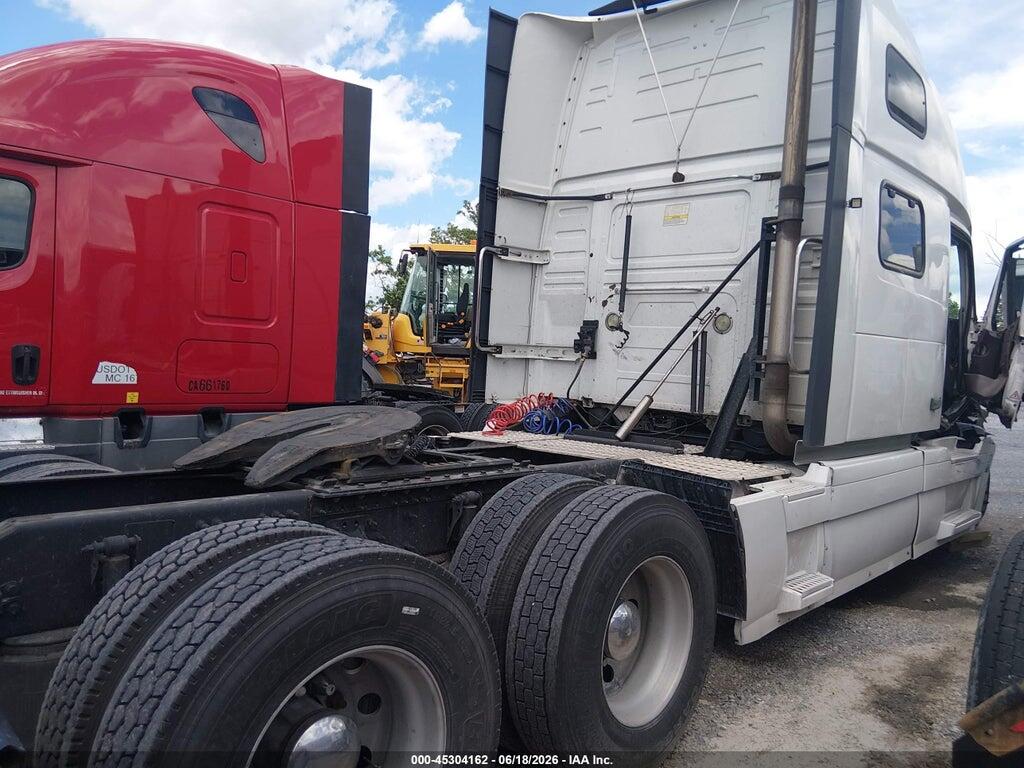 4V4NC9TK2HN980719 2017 VOLVO VNL photo no. 4