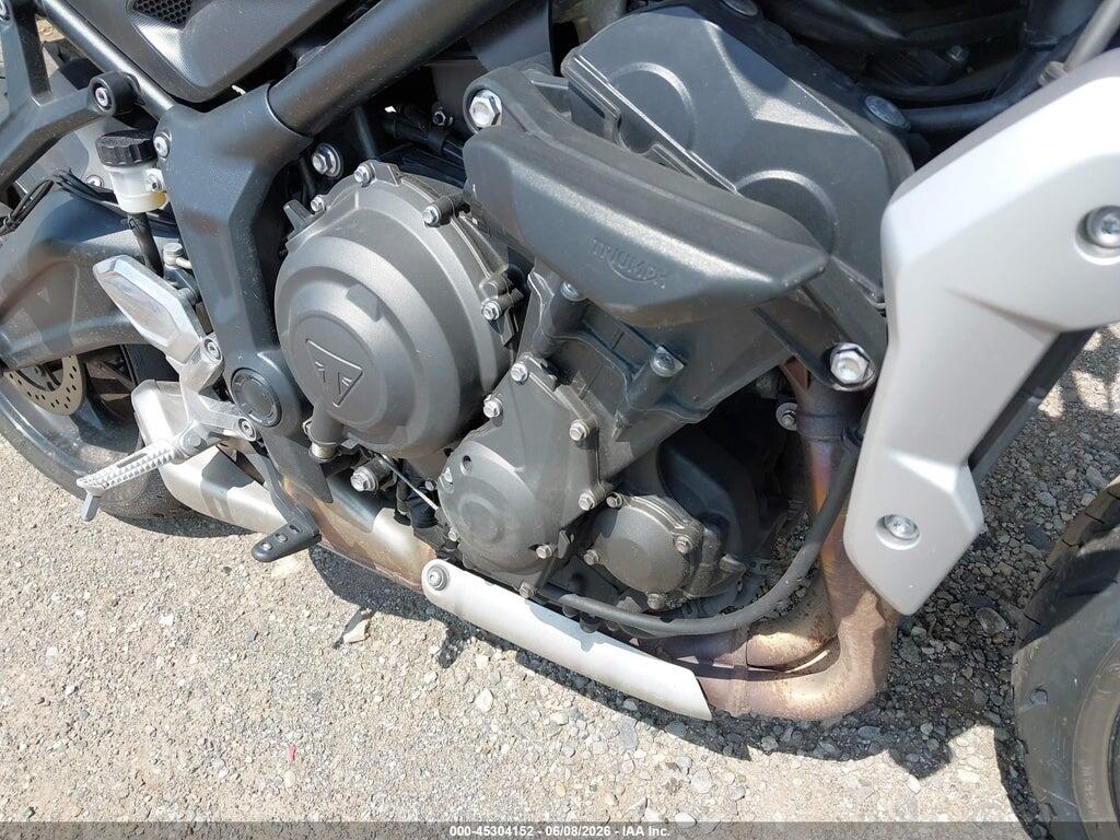SMTL10UL7PTBL1860 2023 TRIUMPH MOTORCYCLE TRIDENT 660 photo no. 8
