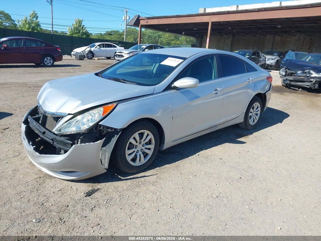 5NPEB4AC2DH505630 2013 HYUNDAI SONATA photo no. 2