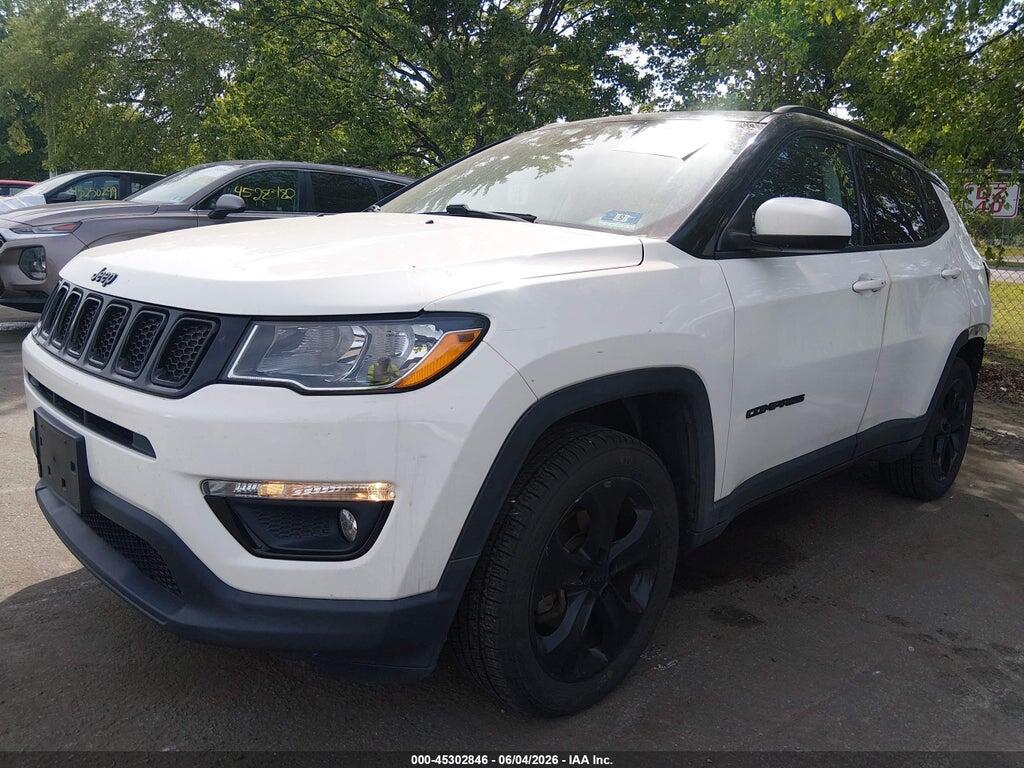 3C4NJDBBXJT325719 2018 JEEP COMPASS photo no. 2