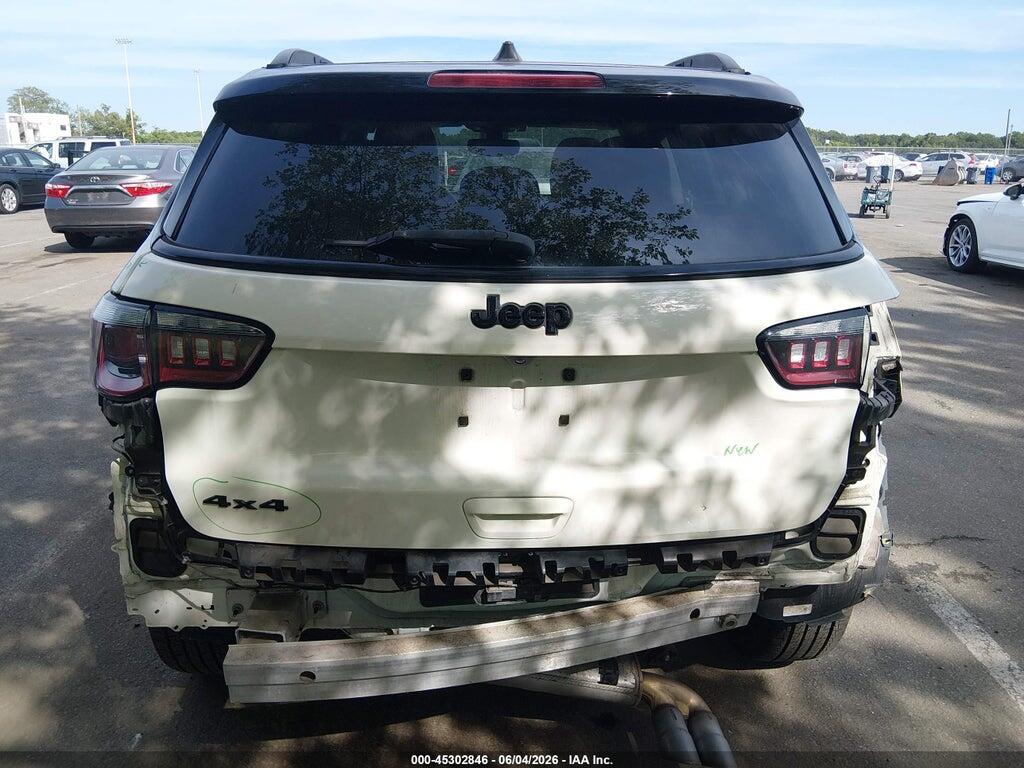 3C4NJDBBXJT325719 2018 JEEP COMPASS photo no. 6