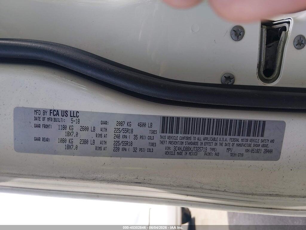 3C4NJDBBXJT325719 2018 JEEP COMPASS photo no. 9