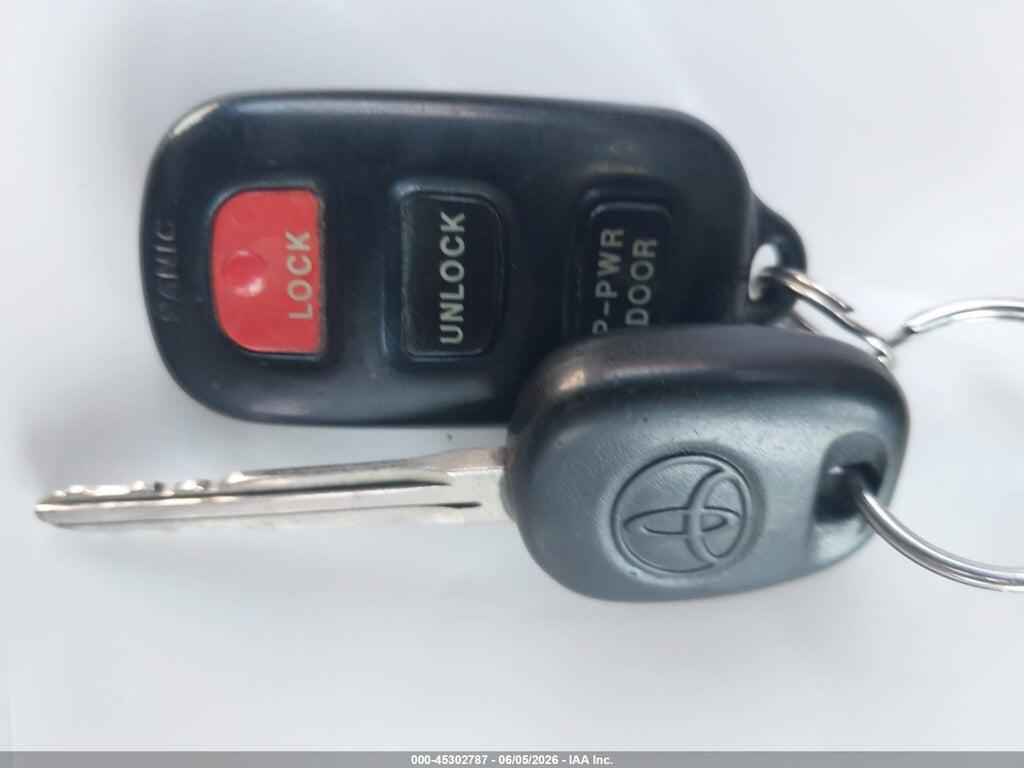 4T3ZF13C22U438700 2002 TOYOTA SIENNA photo no. 11