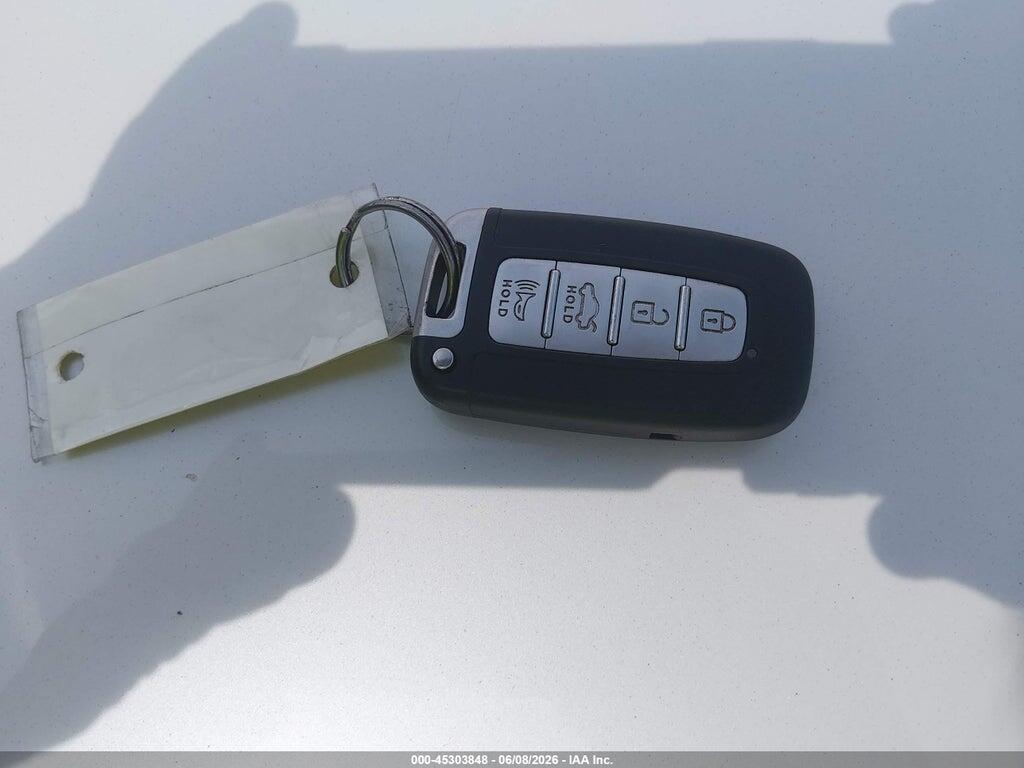 5NPEC4AC9BH027748 2011 HYUNDAI SONATA photo no. 11