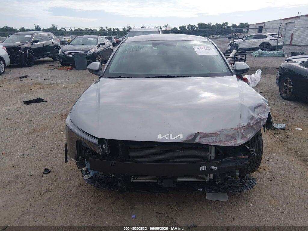 3KPFT4DE0SE206993 2025 KIA K4 photo no. 12