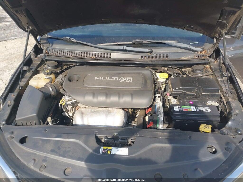 1C3CCCAB5FN705432 2015 CHRYSLER 200 photo no. 10