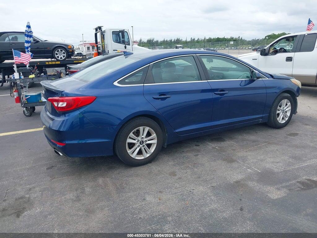 5NPE24AF4HH568972 2017 HYUNDAI SONATA photo no. 4