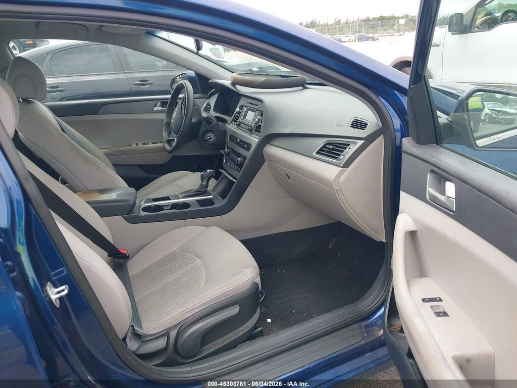 5NPE24AF4HH568972 2017 HYUNDAI SONATA photo no. 5