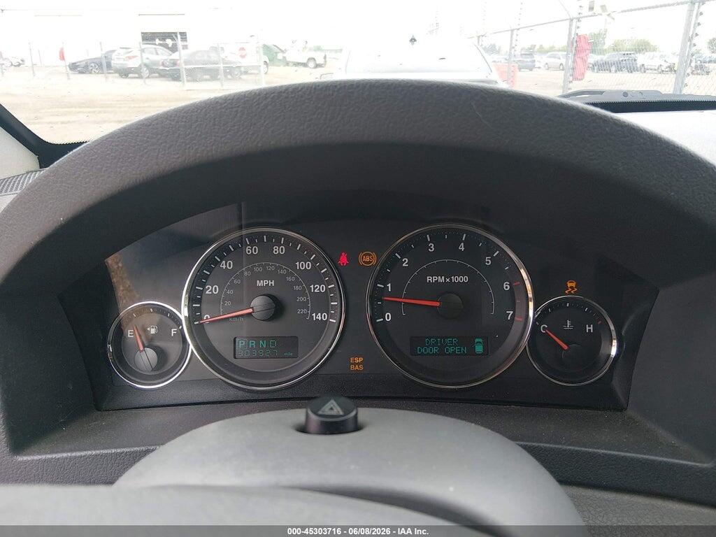1J8HR58P27C532035 2007 JEEP GRAND CHEROKEE photo no. 7