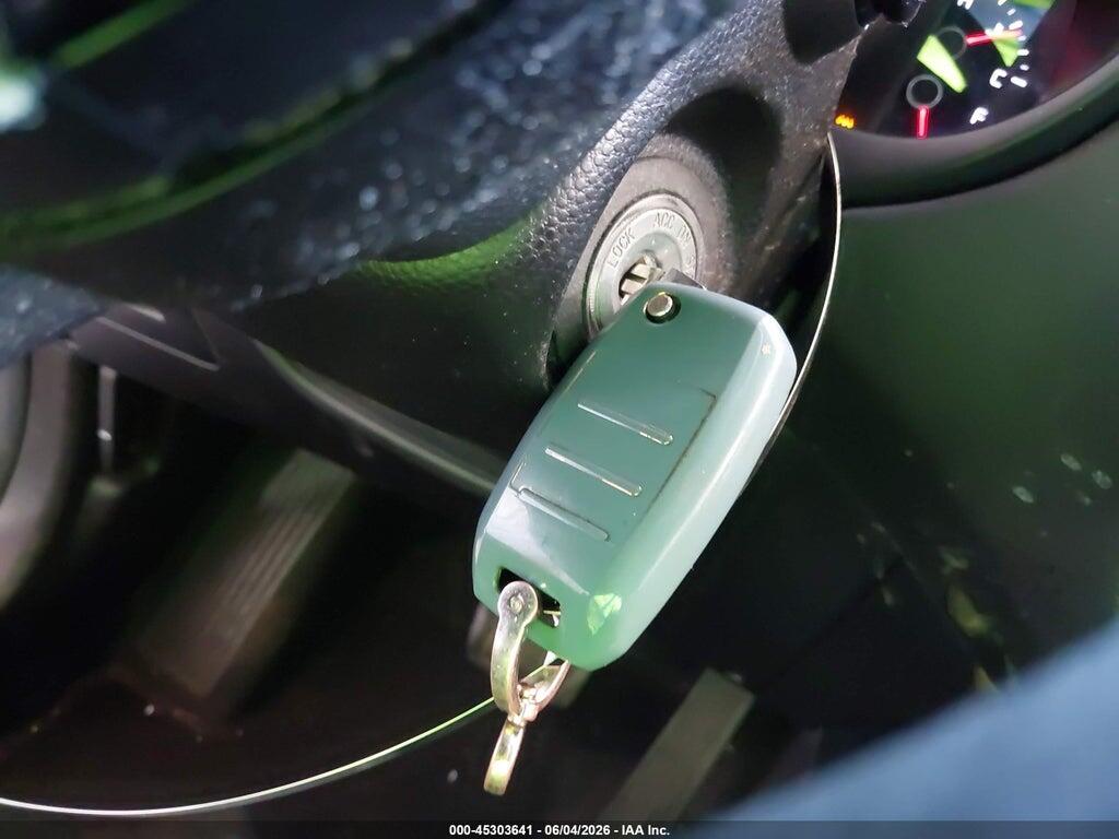 KNDJP3A52J7600085 2018 KIA SOUL photo no. 11