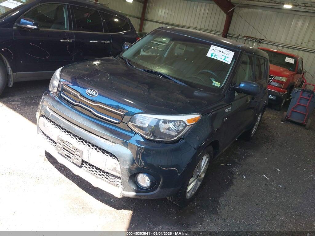 KNDJP3A52J7600085 2018 KIA SOUL photo no. 2