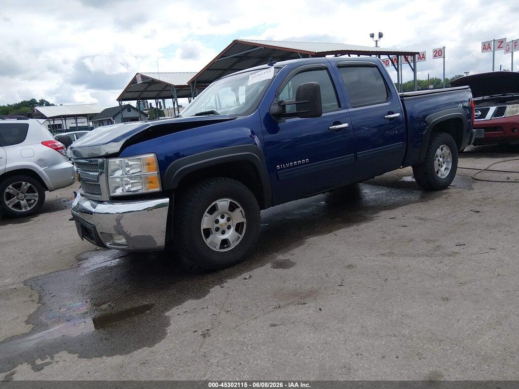 3GCPKSE78DG121970 2013 CHEVROLET SILVERADO 1500 photo no. 2