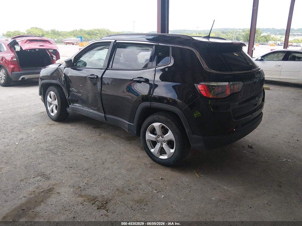3C4NJCBB3JT181778 2018 JEEP COMPASS photo no. 3