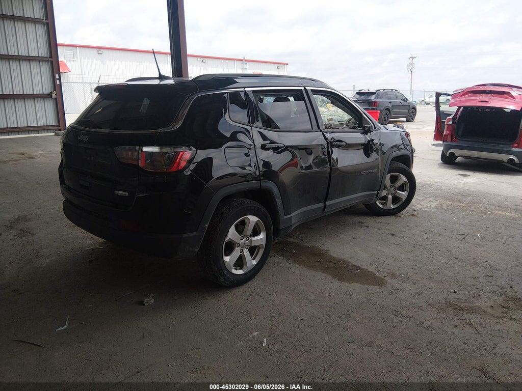 3C4NJCBB3JT181778 2018 JEEP COMPASS photo no. 4