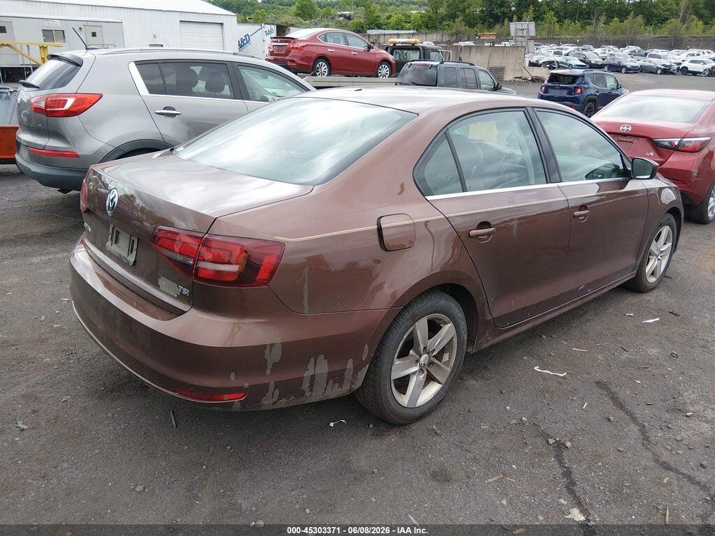 3VW2B7AJXHM352785 2017 VOLKSWAGEN JETTA photo no. 4