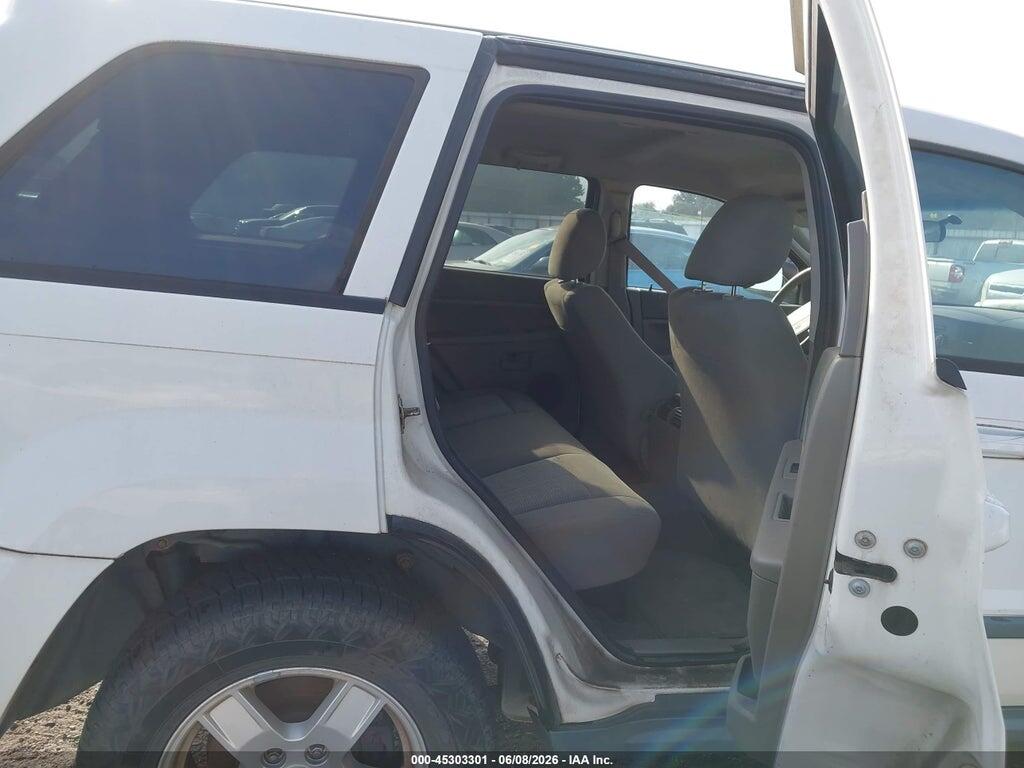 1J8HR48P27C638754 2007 JEEP GRAND CHEROKEE photo no. 8