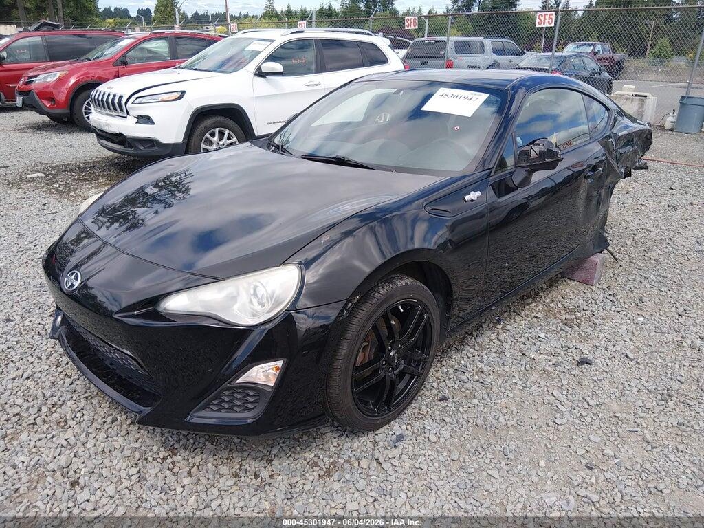JF1ZNAA11F9712100 2015 SCION FR-S photo no. 2