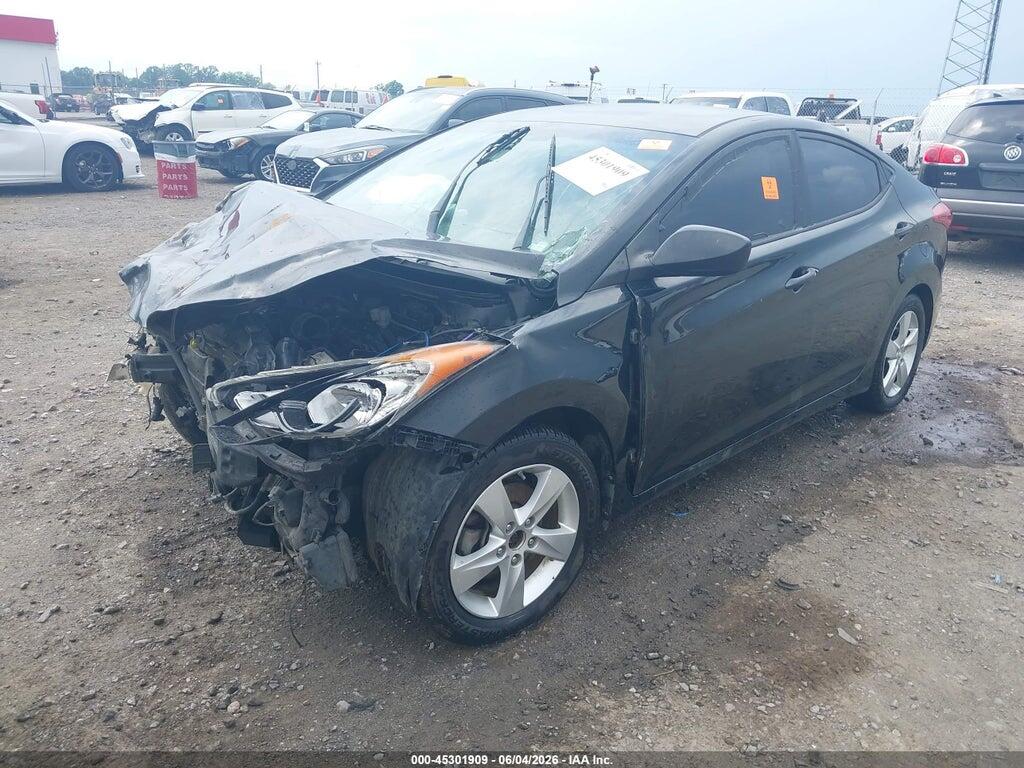 5NPDH4AE8DH182308 2013 HYUNDAI ELANTRA photo no. 2