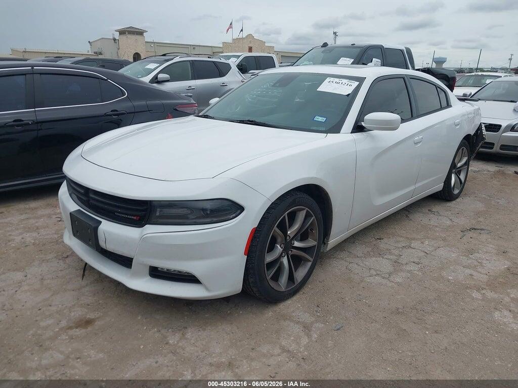2C3CDXHG8FH880269 2015 DODGE CHARGER photo no. 2