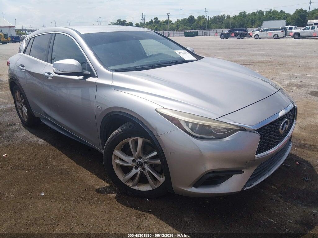 SJKCH5CP5HA033672 2017 INFINITI QX30 photo no. 1