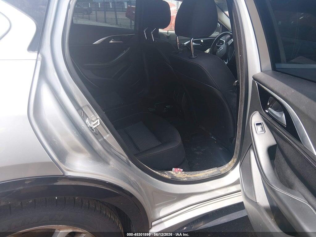 SJKCH5CP5HA033672 2017 INFINITI QX30 photo no. 8