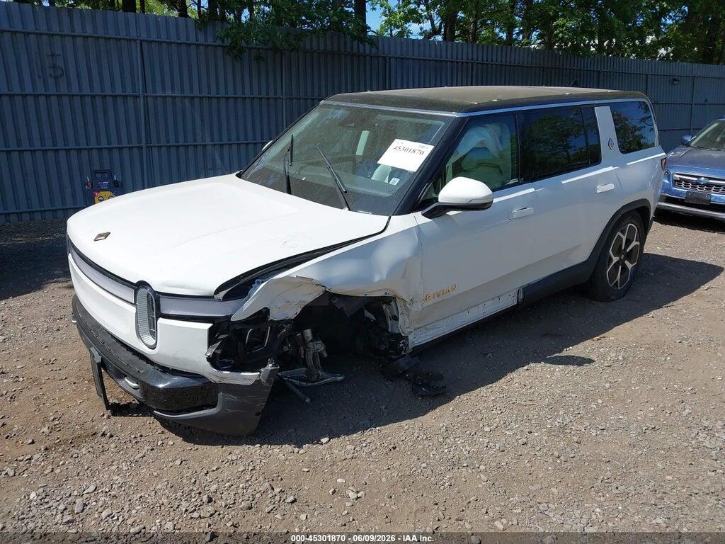 7PDSGABA6RN042505 2024 RIVIAN R1S photo no. 2