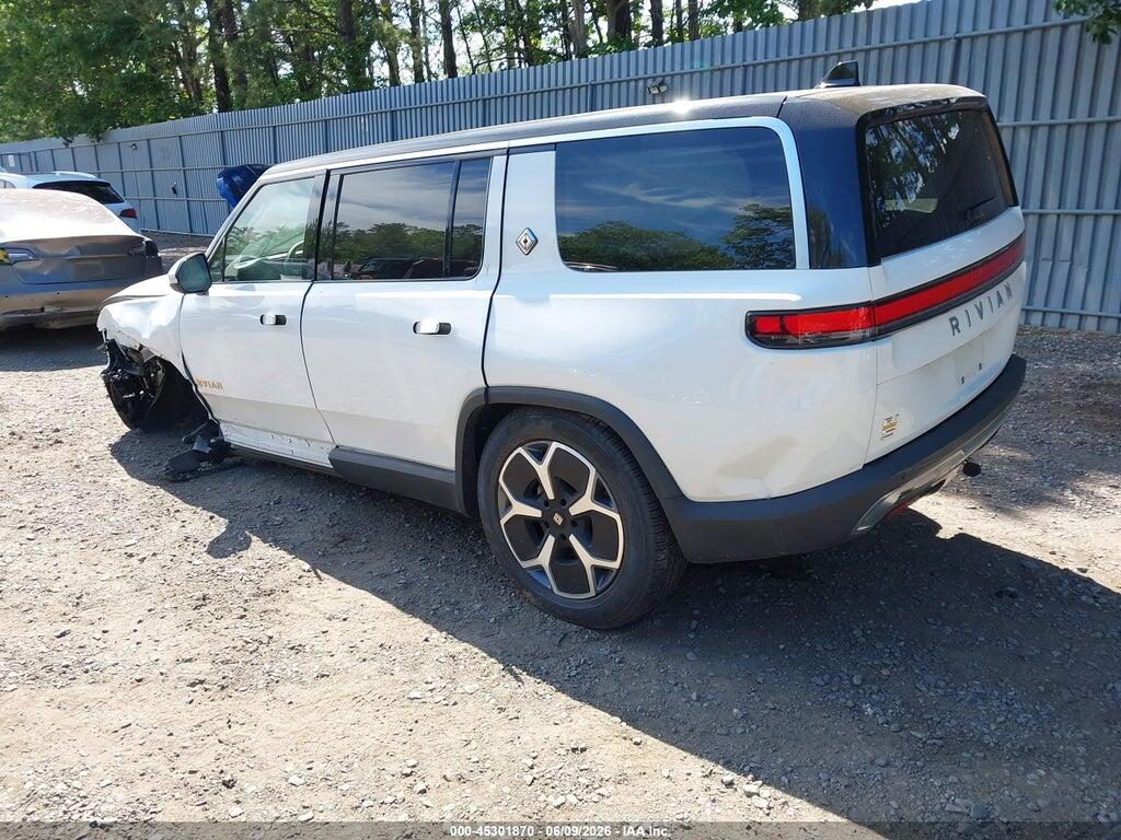 7PDSGABA6RN042505 2024 RIVIAN R1S photo no. 3