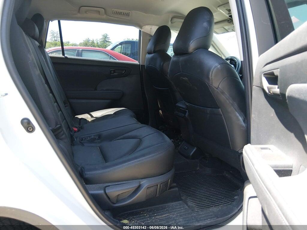5TDBZRBH0MS135343 2021 TOYOTA HIGHLANDER photo no. 8