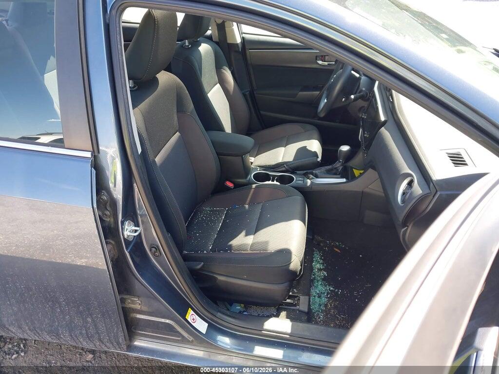 2T1BPRHE9KC156023 2019 TOYOTA COROLLA photo no. 5