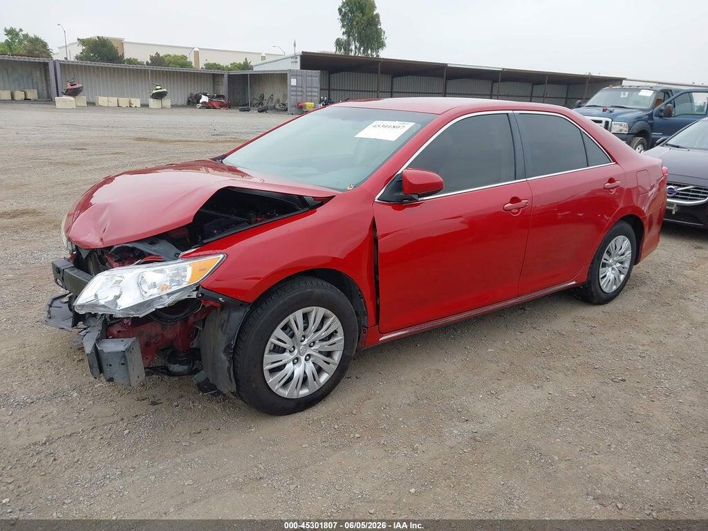 4T1BF1FK9EU784633 2014 TOYOTA CAMRY photo no. 2