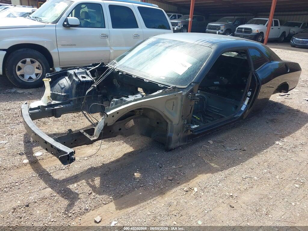 2C3CDZBT2GH234633 2016 DODGE CHALLENGER photo no. 2