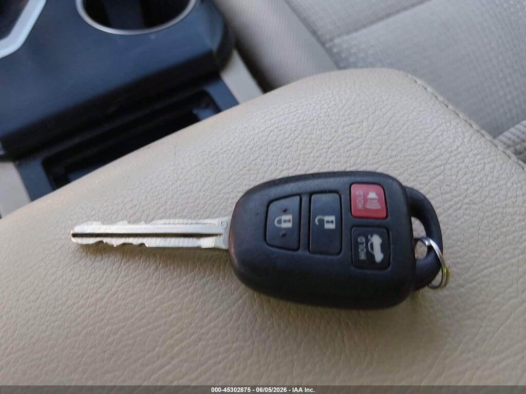 4T1BF1FKXCU006788 2012 TOYOTA CAMRY photo no. 11