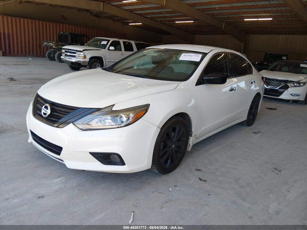 1N4AL3AP1JC477261 2018 NISSAN ALTIMA photo no. 2