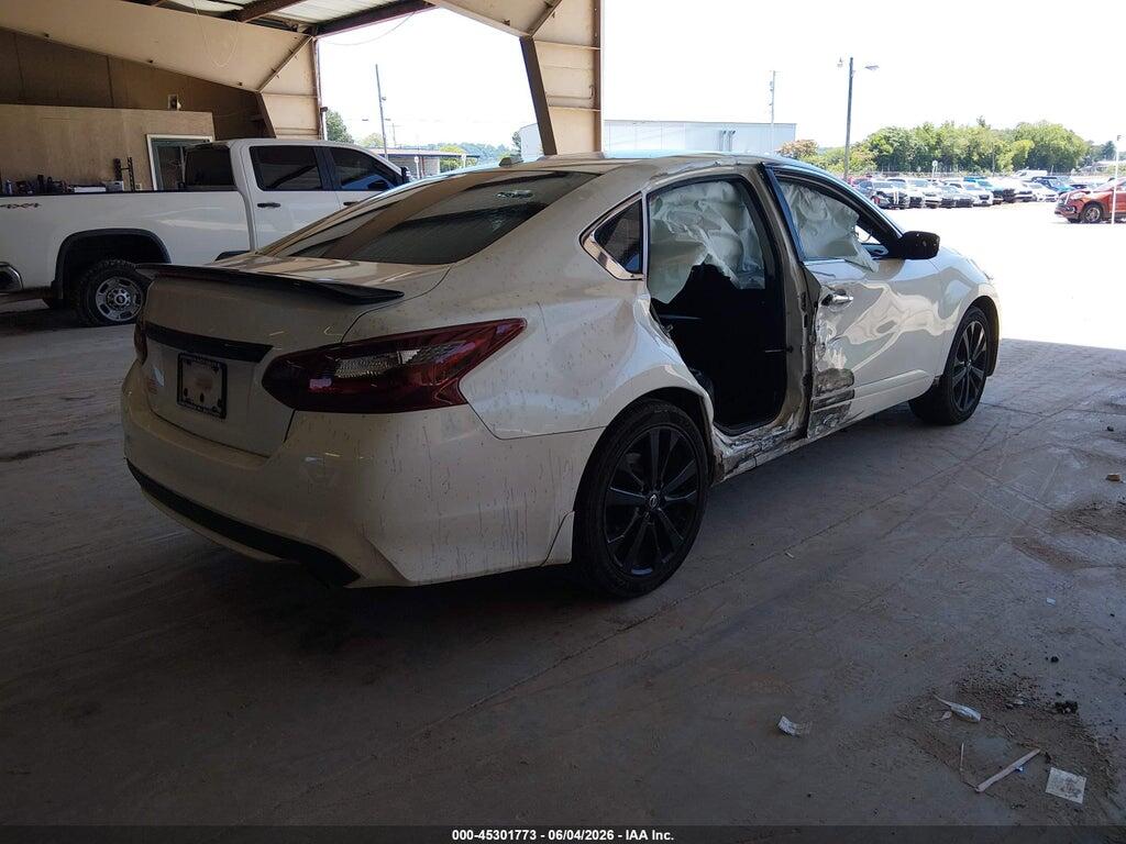 1N4AL3AP1JC477261 2018 NISSAN ALTIMA photo no. 4