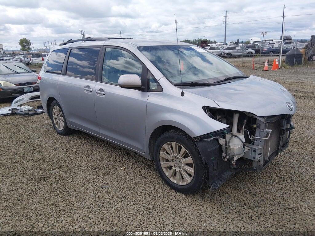 5TDJK3DC8DS050524 2013 TOYOTA SIENNA photo no. 1