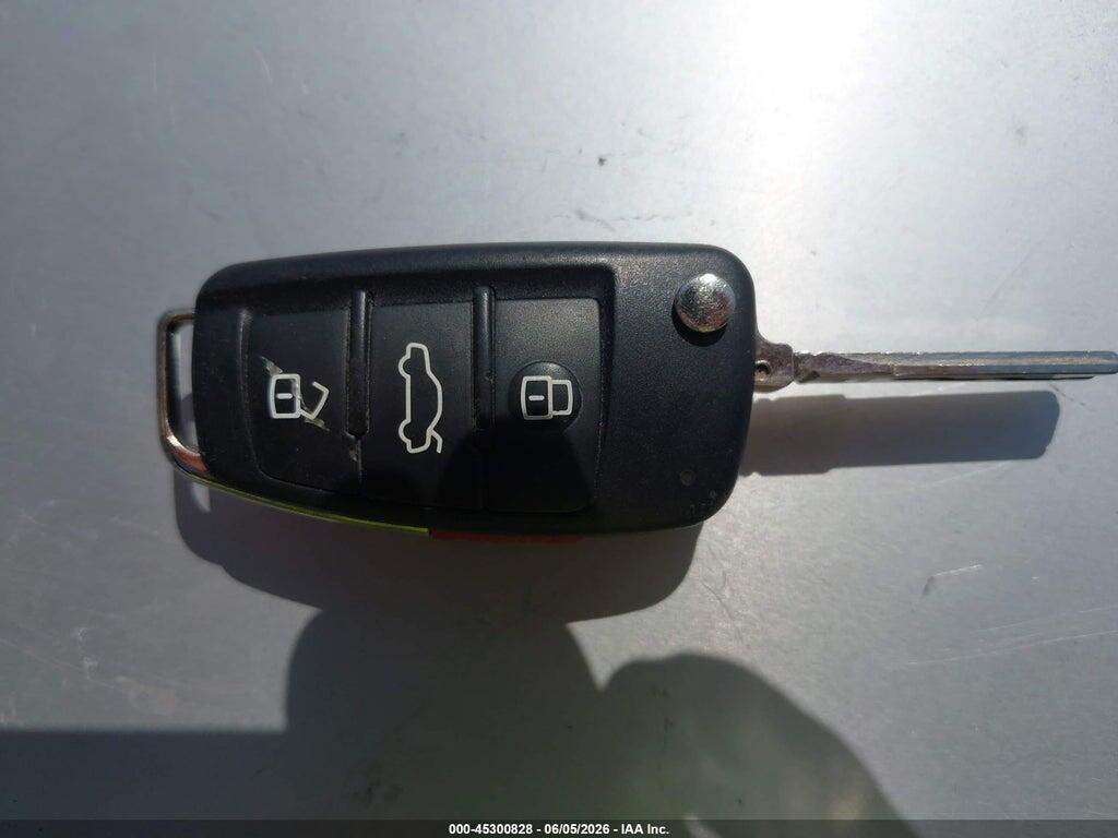 WAUTPBFF7GA027665 2016 AUDI A3 E-TRON photo no. 11