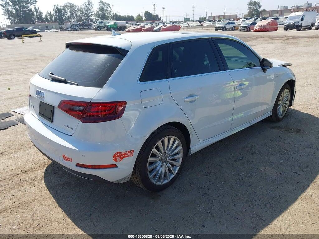 WAUTPBFF7GA027665 2016 AUDI A3 E-TRON photo no. 4