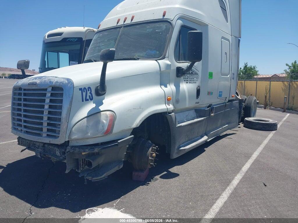 3AKJGLDR9HSHY5137 2017 FREIGHTLINER CASCADIA 125 photo no. 2