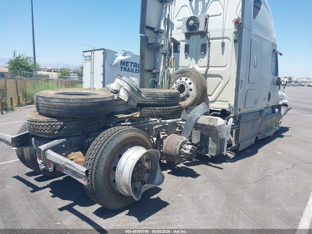3AKJGLDR9HSHY5137 2017 FREIGHTLINER CASCADIA 125 photo no. 4