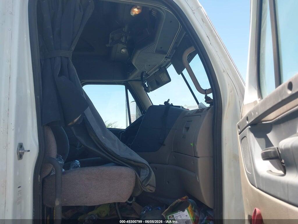 3AKJGLDR9HSHY5137 2017 FREIGHTLINER CASCADIA 125 photo no. 7