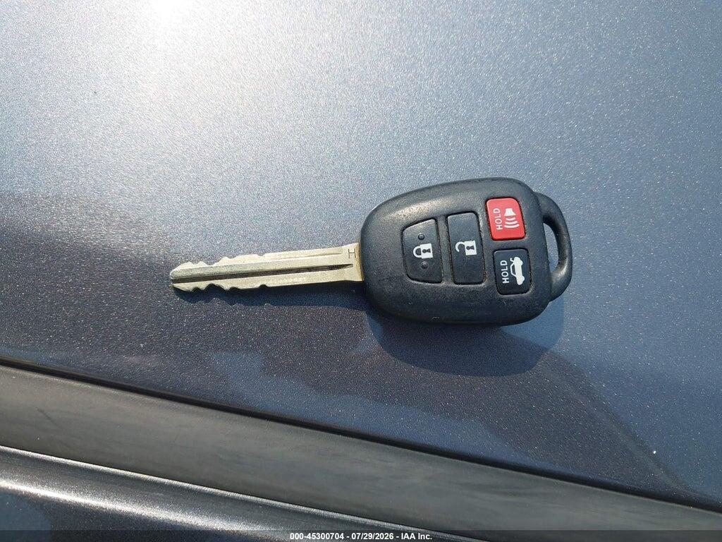 4T1BF1FK1GU213818 2016 TOYOTA CAMRY photo no. 11